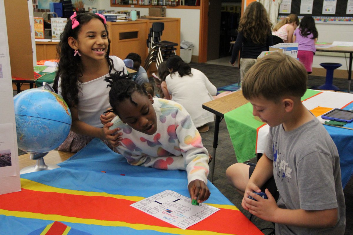 mfriedmanPGH's tweet image. Congrats to @RichlandQCSD for a very successful and enjoyable International Fair @QCSD_Schools #PantherPride #WeAreQCSD