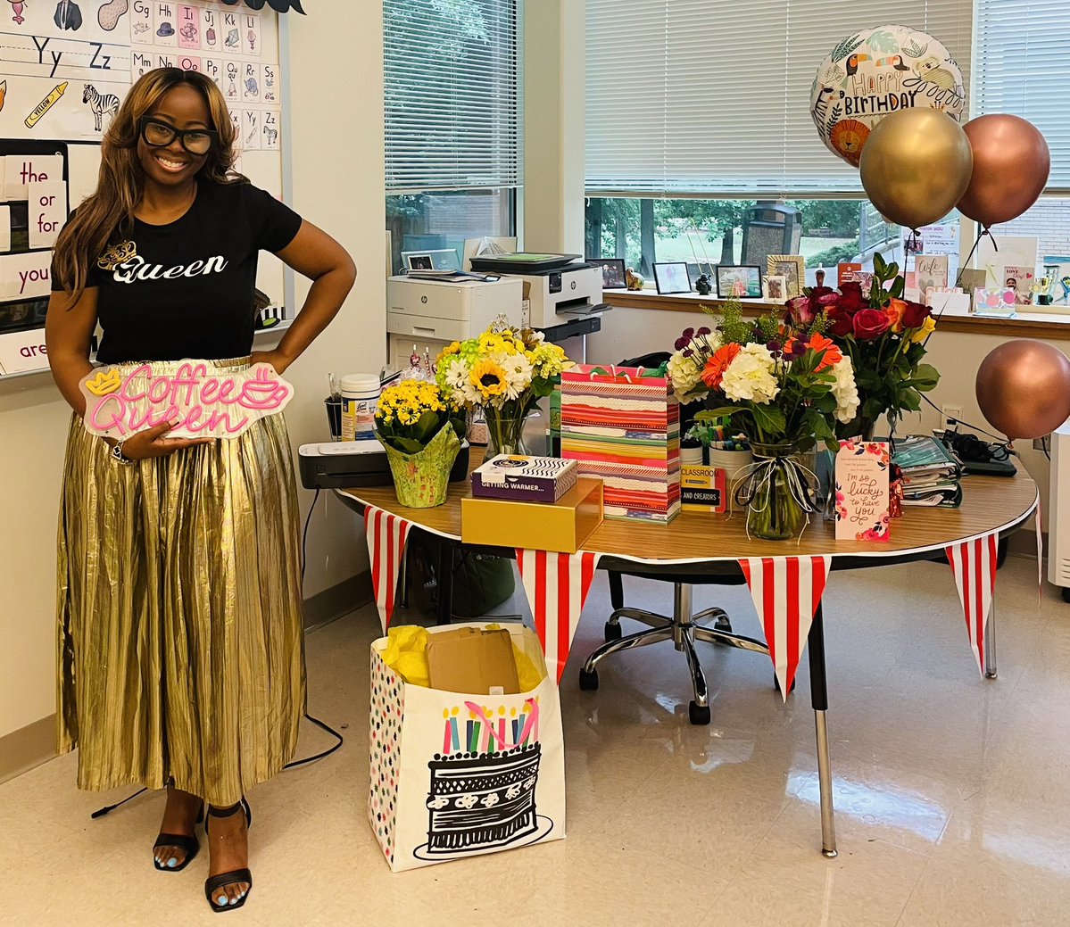 Shawnika Davis (@mrsdavisrocks) on Twitter photo POV: When your principal <a href="/drjtoney/">𝔻𝕣. 𝕁𝕖𝕟𝕟𝕚𝕗𝕖𝕣 𝕋𝕠𝕟𝕖𝕪💚🌳🐉</a> turns <a href="/APS_SPARK/">Springdale Park</a> into a bounce-house bonanza and foam party 🫧wonderland—and it falls right on your birthday🥳! Now that’s what I call icing on the 🎂. POV: When your principal <a href="/drjtoney/">𝔻𝕣. 𝕁𝕖𝕟𝕟𝕚𝕗𝕖𝕣 𝕋𝕠𝕟𝕖𝕪💚🌳🐉</a> turns <a href="/APS_SPARK/">Springdale Park</a> into a bounce-house bonanza and foam party 🫧wonderland—and it falls right on your birthday🥳! Now that’s what I call icing on the 🎂.