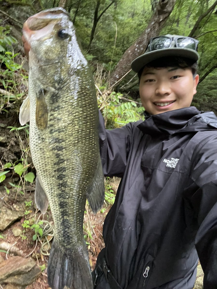 khbassfs's tweet photo. 室生ダム🐈‍⬛

Smile worm Mammy

シャローカバーをひたすらランガン‼︎
マミーのネコリグでナイスBASS‼︎
久しぶりの室生ダム満喫出来ました👍👍

 #室生ダム #NOIKEマーケティング #スマイルワームマミー #室生ダムは遊漁券が必要です  #室生ダムはライフジャケットが必要です https://t.co/64Nlp9ATQP