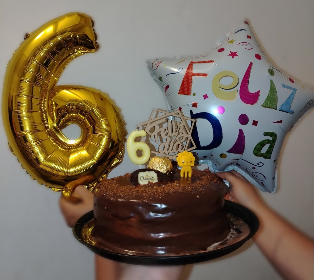 Si <a href="/OnlyOneOf_twt/">OnlyOneOf official</a> fuera un sabor... sería el sabor del delicioso pastel👌🏻 que como año con año celebrando su aniversario🎂🥹🙈

Si <a href="/OnlyOneOf_twt/">OnlyOneOf official</a> fuera un aroma... sería el aroma dulce de la vainilla🍃

Si <a href="/OnlyOneOf_twt/">OnlyOneOf official</a> fuera un color... sería el color amarillo de un león🦁