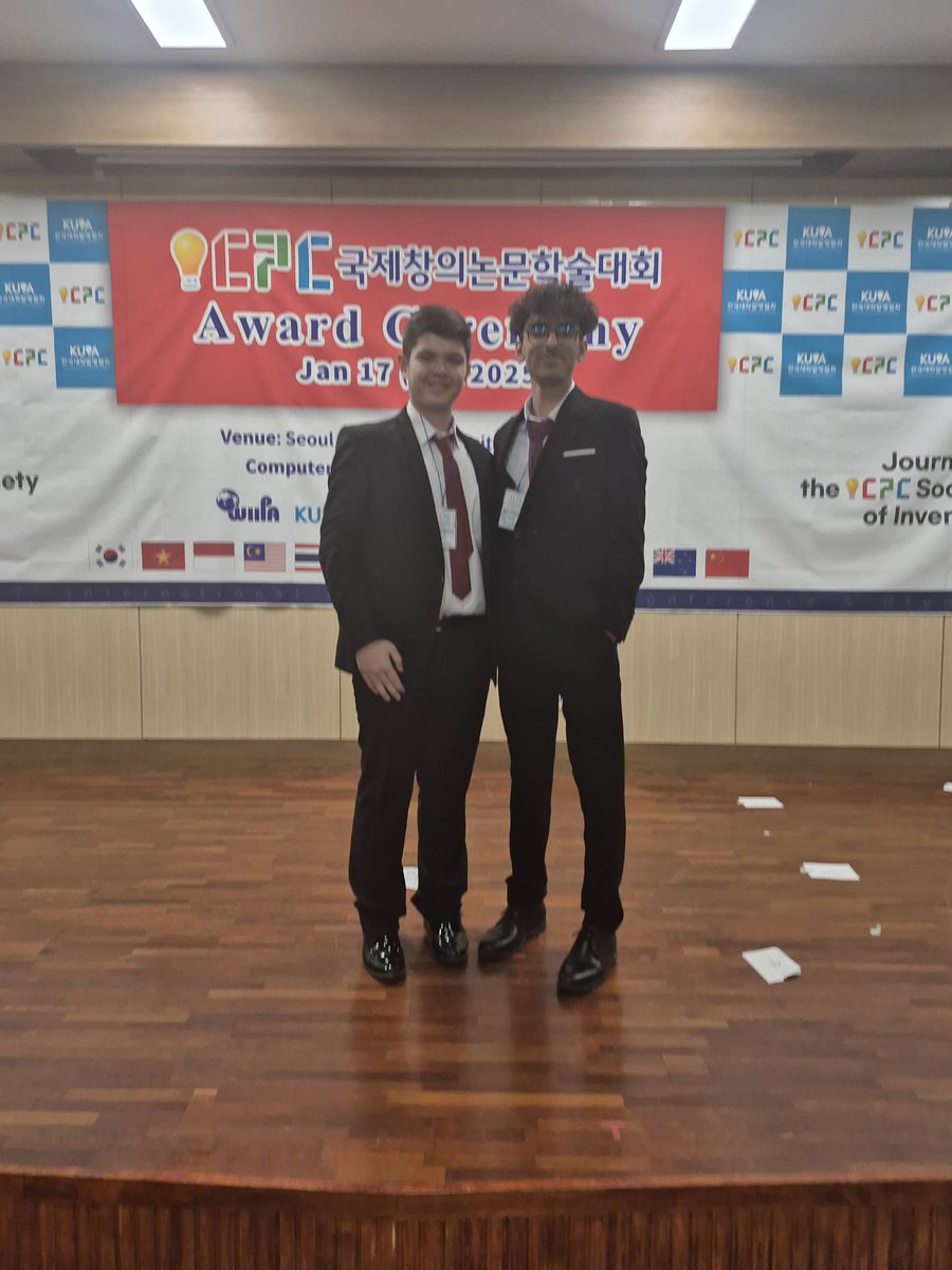 MehranRajabiii's tweet photo. It's me. We went to Korea with @ArzJafar for an invention competition in January 2025. Our invention is a smart bin that can sort waste using AI and IoT. We won a gold medal and now we want to expand our idea.
We hope to make life better.

#SustainableLiving 
#greenhabits https://t.co/Rdw3Eas2oD