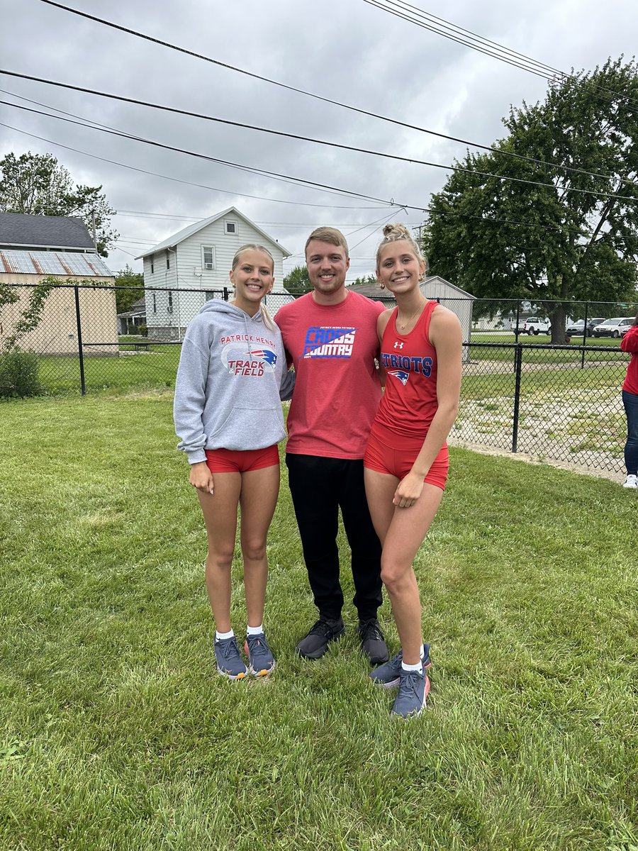 ⭐️STATE BOUND⭐️
Kynli finished Regional Runner-Up in high jump and is headed to State! Carys finished her high jump season with a 6th place finish!  Proud of our girls!! ❤️<a href="/Kynlicrossland/">Kynli Crossland</a> <a href="/caryscrossland/">Carys</a>