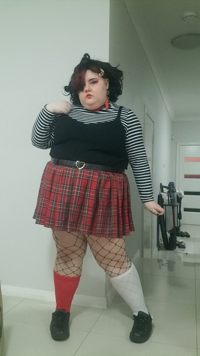 Your average fat cosplayer here to say, COSPLAY YOUR OSHIS CAUSE YOU LOVE THEM!! 🗣️🔥 Don't let your body stop you from it, make it work FOR YOU, not the other way around. (size, height, disability, skin tone, &amp; more)  

📸 @/nishikei.2ivk, @/chan_darius, @/saltedpotatos