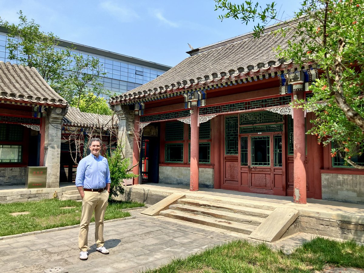 NeysunM's tweet photo. Some counter programming: today I’m delighted to embark on a 6 week visit at @PKU1898 Law School, my intellectual home in China for some 30 years, as their @JonesDay Fellow. Looking forward to discuss U.S. administrative law principles with students and colleagues here, at least. https://t.co/wcUkWcQFZf