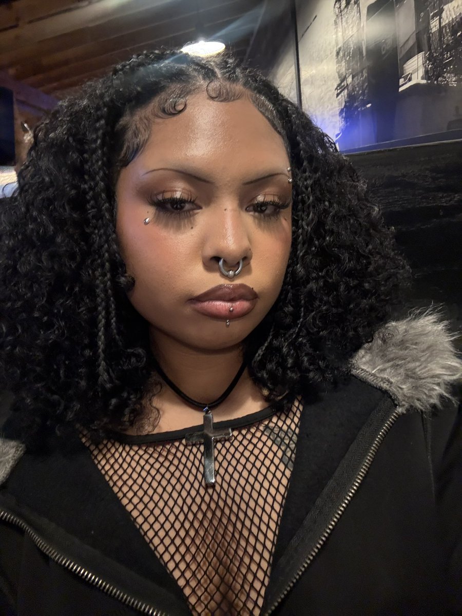 youreekofweed's tweet photo. birthday girl https://t.co/ummzS3fCjE