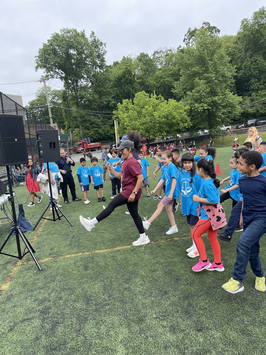 Sonia Sotomayor Community School (@justicesscs) on Twitter photo Our teachers had as much fun as our kids at Field Day today!! Go Ms. Quezada!!! <a href="/YonkersSchools/">Yonkers Public Schools</a> Our teachers had as much fun as our kids at Field Day today!! Go Ms. Quezada!!! <a href="/YonkersSchools/">Yonkers Public Schools</a>