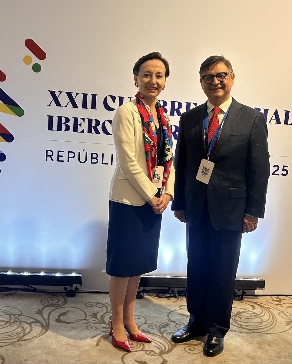 PeterSharpV's tweet photo. Fue un honor compartir puntos de vistas con destacadas Ministras de las Cortes Supremas de Chile mi país, Ecuador y Honduras en la XXII Cumbre Judicial Iberoamericana, @PJudicialChile @PoderJudicialRD @CJudicaturaEc @MinjuDDHH https://t.co/U5We2FdtuY
