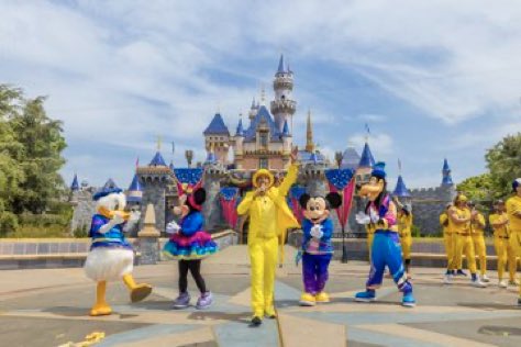 What an incredible day!!!! The Savannah Bananas performed in Disneyland and we had an incredible time here!!