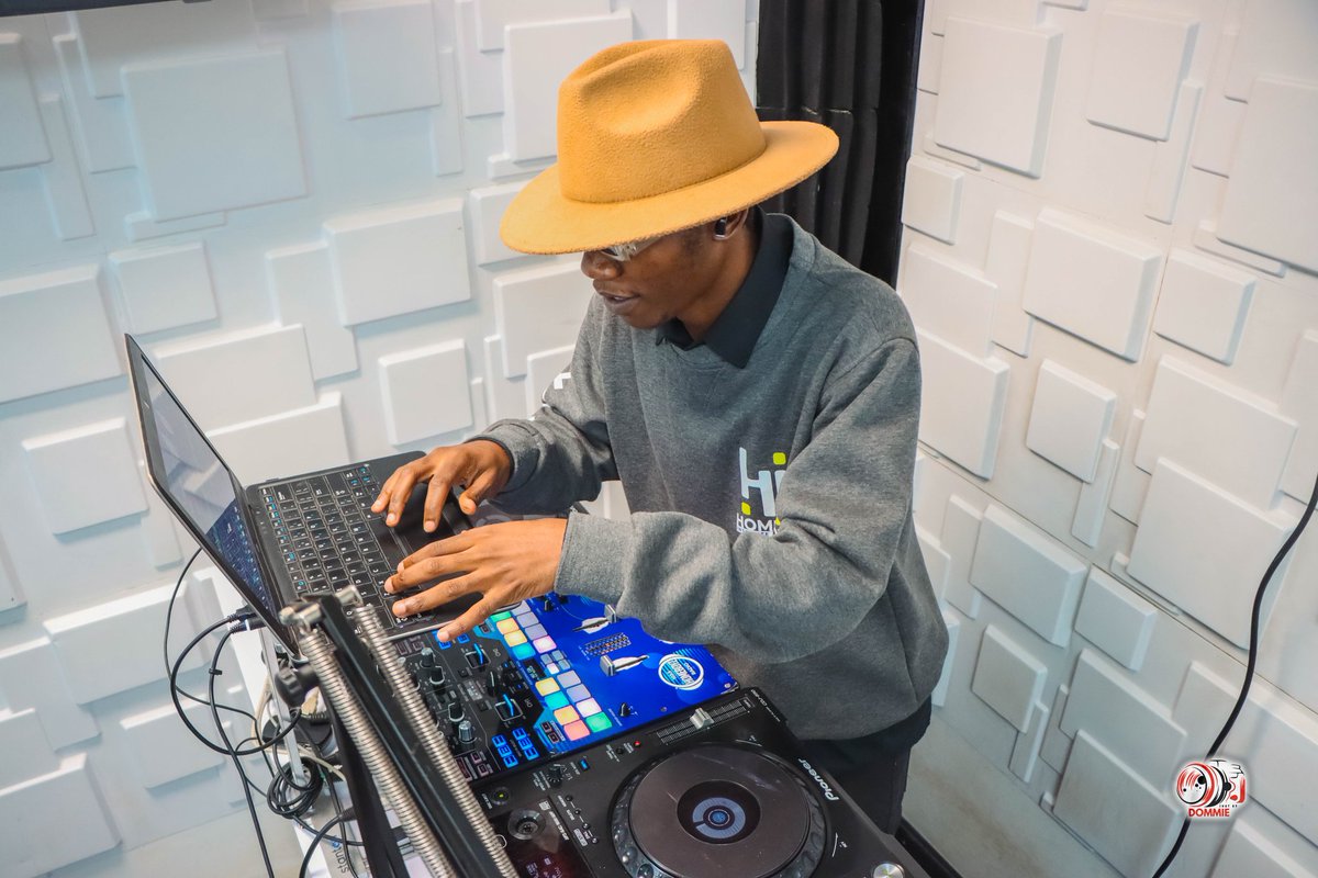 TheeMixEngineer's tweet image. Na Bring It Back Ka TBT
DJ Bring It Back Ka TBT @OCTOPIZZO