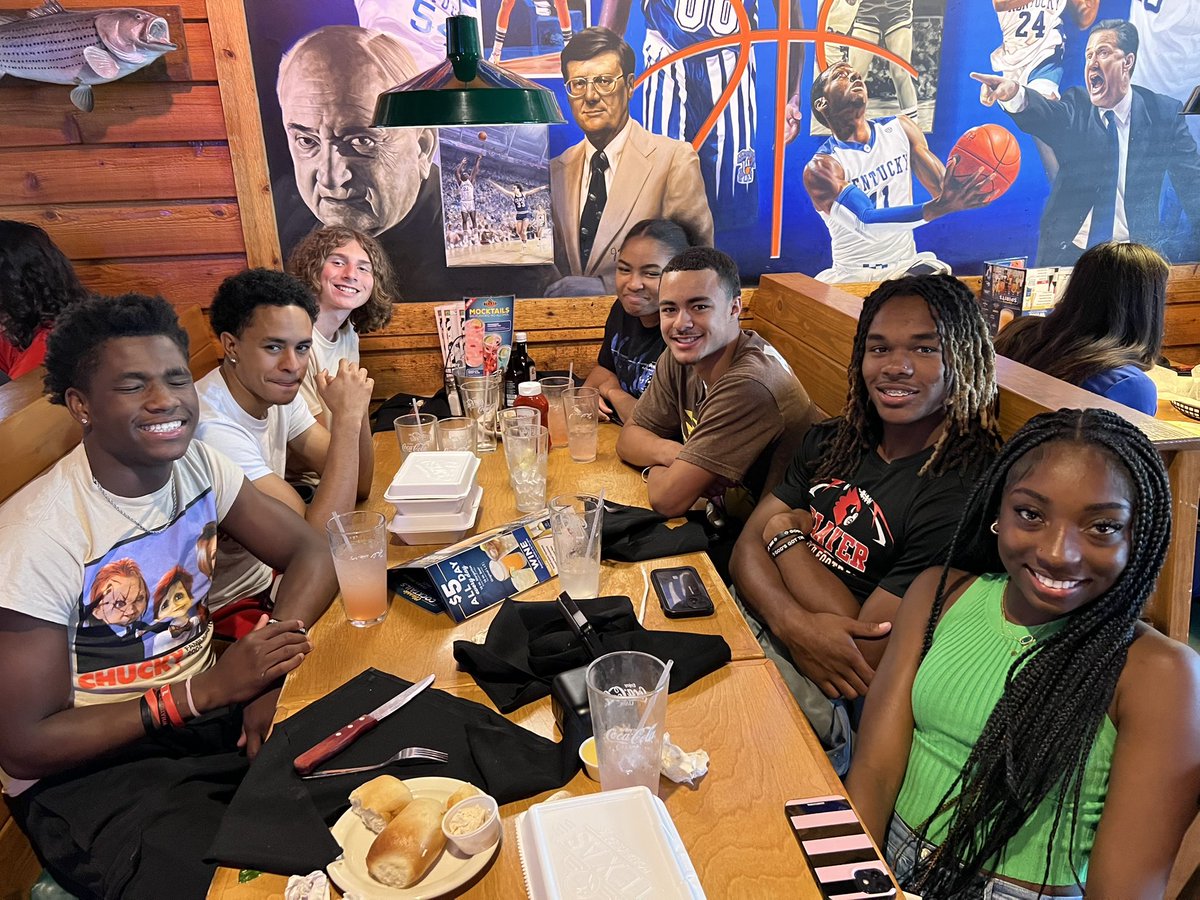 MHSCards1's tweet image. Good luck to our Cardinals headed to State Track &amp;amp; Field Competition!