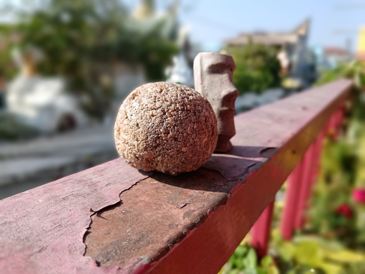 natrontheory's tweet photo. The only way to test stone.
Once cured. The participants add stone to #STONESOUP
👉 Boil 20 minutes
👉 Hammer Theory
👉 Weight of motorcycle
Meanwhile we await a NT community member with a hydraulic press.
Fun fact. Many ppl have avoided assisting in community research. https://t.co/YJAezGmGmz