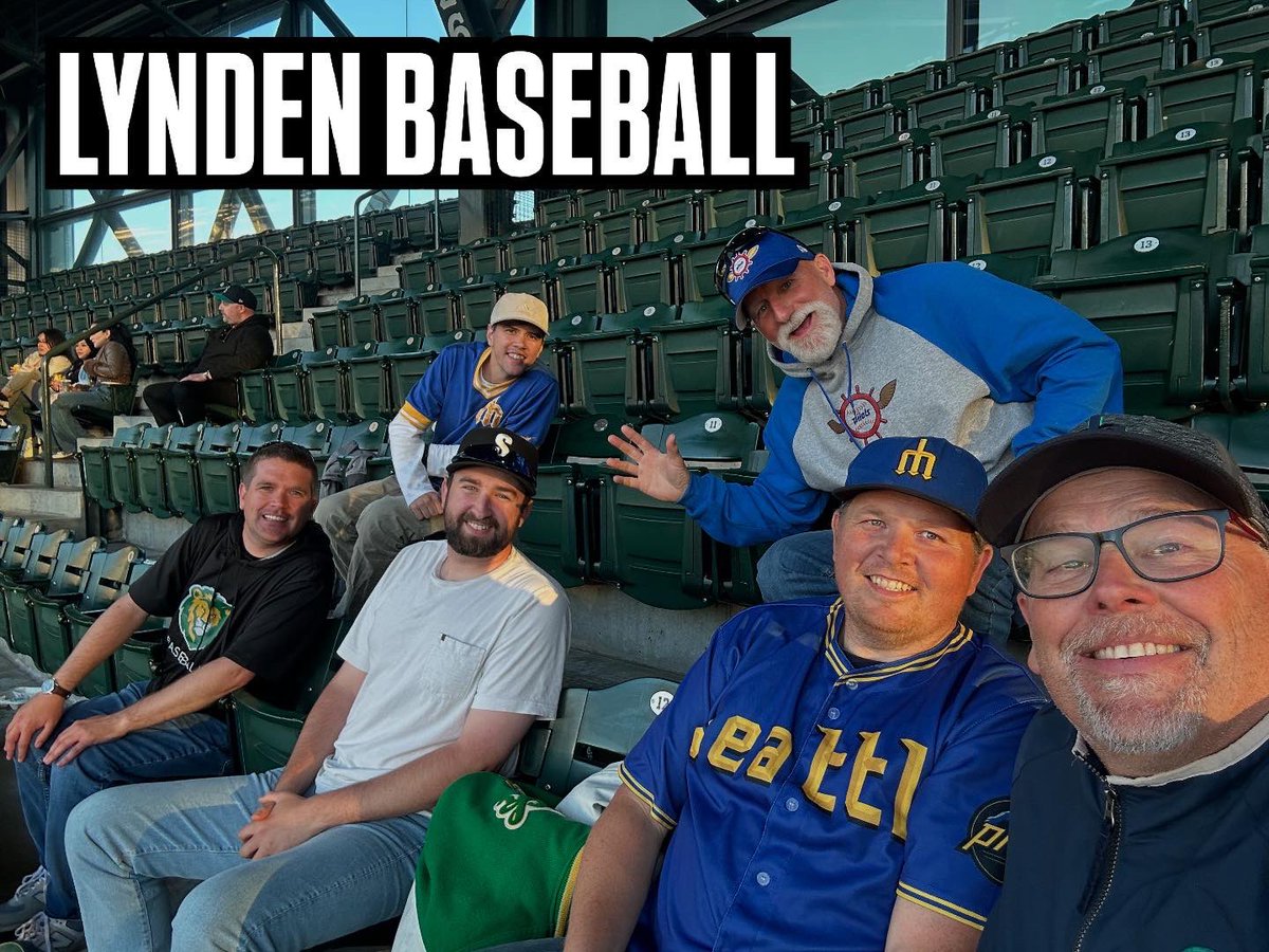 wallypipp56's tweet photo. Took the players, coaches and managers to the Mariners game last night. What a beautiful night at T-Mobile Park. Mariners with the 9-1 win. https://t.co/9SxWA54rzw