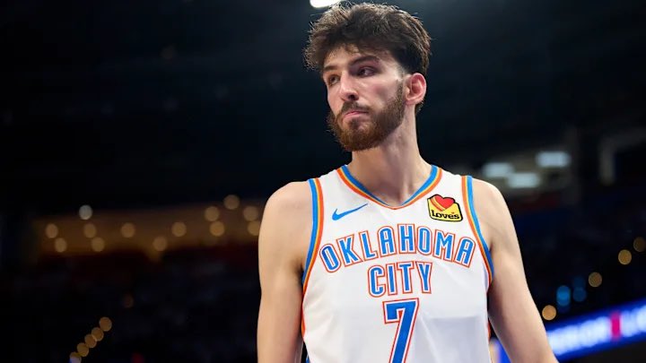 B1GGiraff's tweet photo. Abraham Lincoln made it to the NBA Finals before we got GTA 6 😜
#ThunderUp #ChetHolmgren https://t.co/o0SJSgwGMW