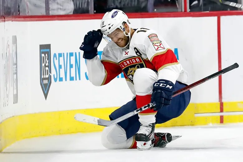 BKHockeyTalk's tweet photo. Bro really missed out on everything. It’s always like 2% in the back of my mind. 💔☹️ https://t.co/EWHjETnFeb