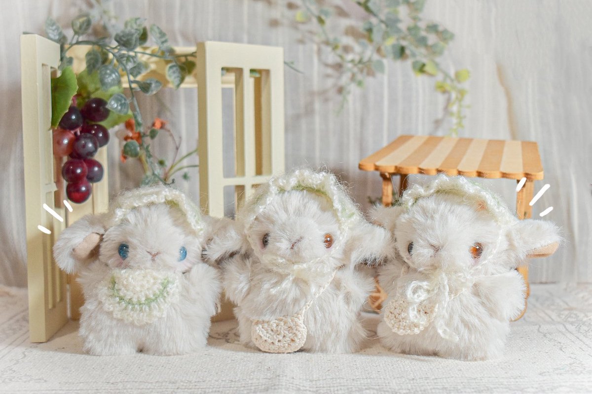 \\ 3匹のヒツジちゃん誕生🐑🧵 //

怖がられないように"ツノ"を隠して…
ソワソワしながら、
ぬくもり探しの旅じたく中 🏠🌱

 #ハンドメイド
 #ぬいぐるみ  #ぬい撮り
 #もう少しで #おうち探し