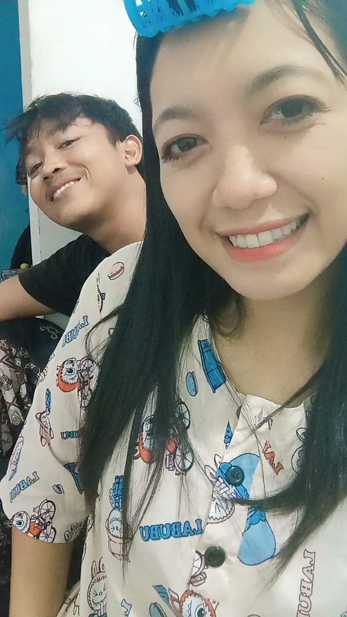 MasNazrull's tweet photo. 23-32 
     Ini bukan masalah umur 
Ini tentang perasaan dan rasa nyaman
  Umur hanyalah angka 
 Perasaan dan rasa nyamanlah yang utama🥰 https://t.co/MgpBLAAhgI
