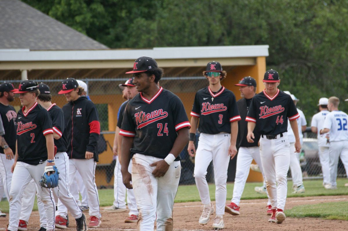 IHSAA 1A Sectional 59 - Round 1

Knightstown 13 (W)
Waldron 1

Knightstown offense (10) hits (9) stolen bases.

FR Weaver 1-2 2R 2BB 
SO Marrow 1-4 2R 
SO Page 1-2 2R BB 2RBI
SO Bonham 2-3 3RBI 3B-2
JR Johnson 1-2 R RBI 
JR Gorman 1-2 3R RBI 2B
JR Daves 1-3 R BB
SR Louks 2-4