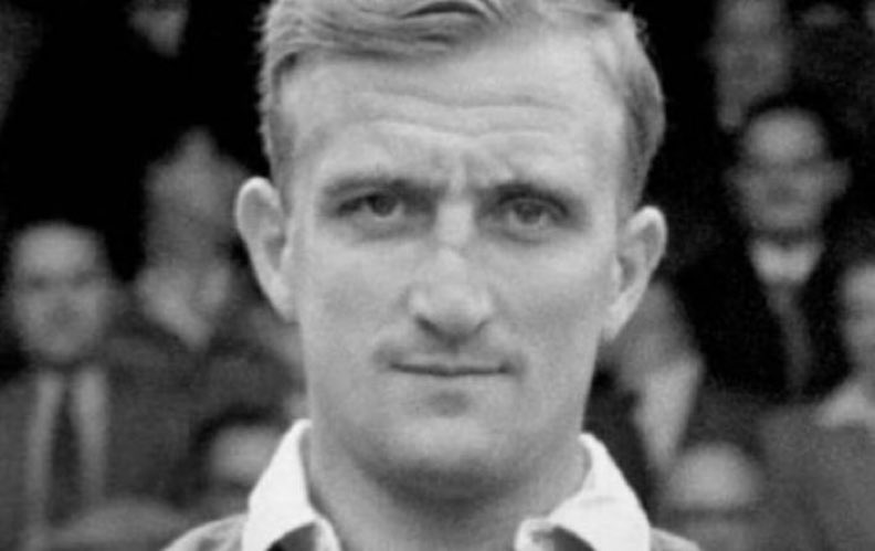 29 May 1949: Arsenal vs Flamengo.  

It was the first team debut for Peter Goring (pictured) and also the final appearance of Ronnie Rooke. 

<a href="/Arsenal/">Arsenal</a>
