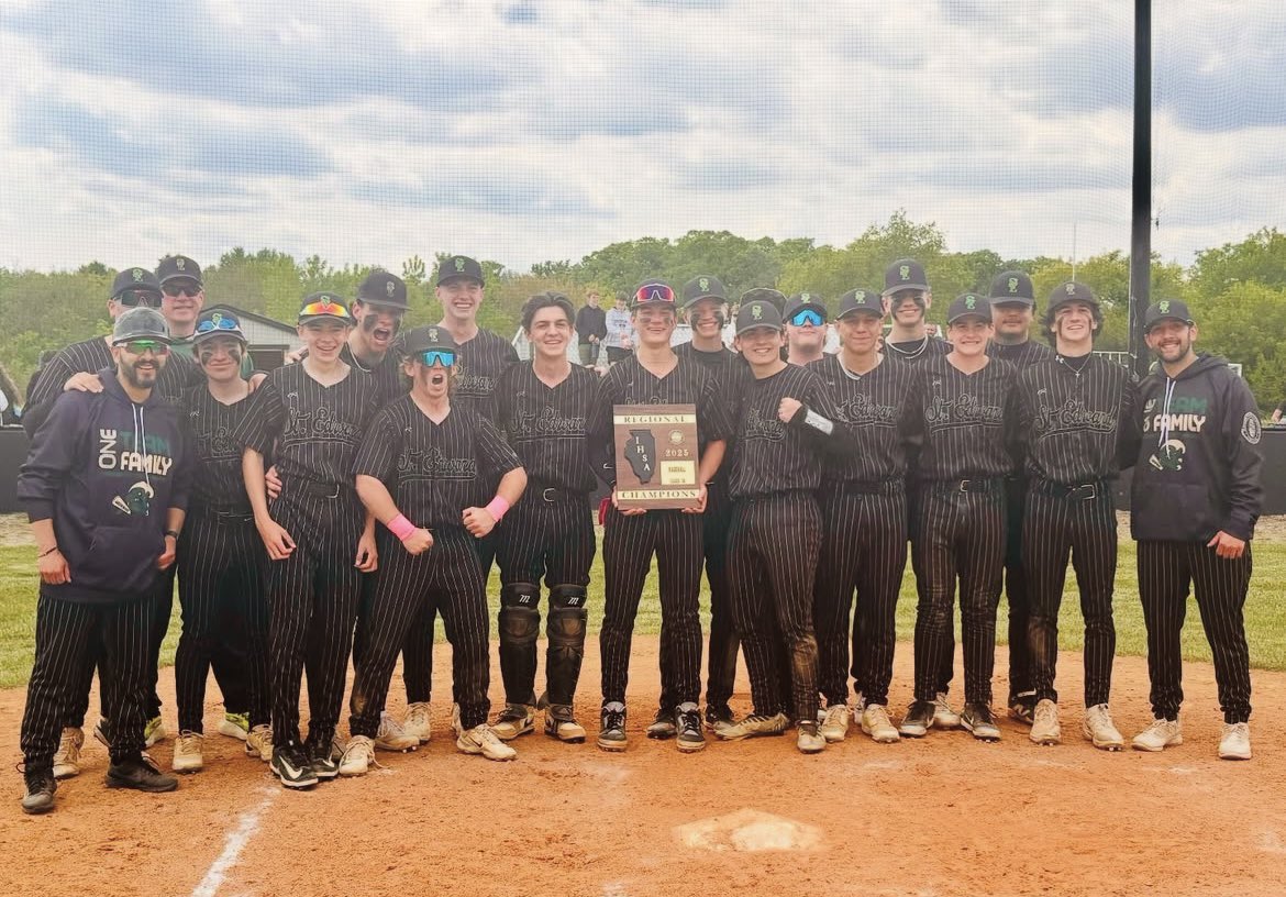ALeadley3's tweet image. End of years stats for sophomore year varsity season:
.321 BA .351 OBP .672 OPS .321 SLG
26 H, 2 2B, 1 3B, 11 RBI, 16 R, 8 BB,
7 SB
Won Regional Championship (Back to back.) Played shortstop and led off. Ready for summer ball. #BUncommitted @WCHitDogRecruit @WindyCityHitDog