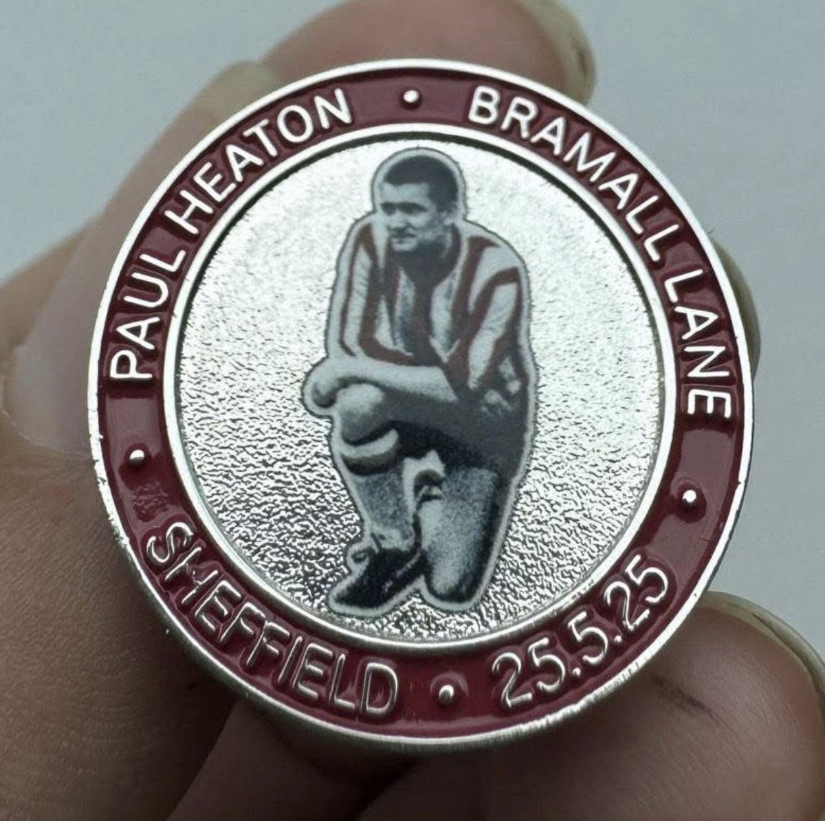 Barry Mason (@barry_mason) on Twitter photo <a href="/PaulHeatonSolo/">Paul Heaton</a> Sadly I missed the Sheffield United Bramall Lane gig on Sunday. Looking forward to future gigs though π.
I discovered that there were pin badges being sold at Sheffield, is there anywhere to purchase these online? <a href="/PaulHeatonSolo/">Paul Heaton</a> Sadly I missed the Sheffield United Bramall Lane gig on Sunday. Looking forward to future gigs though π.
I discovered that there were pin badges being sold at Sheffield, is there anywhere to purchase these online?