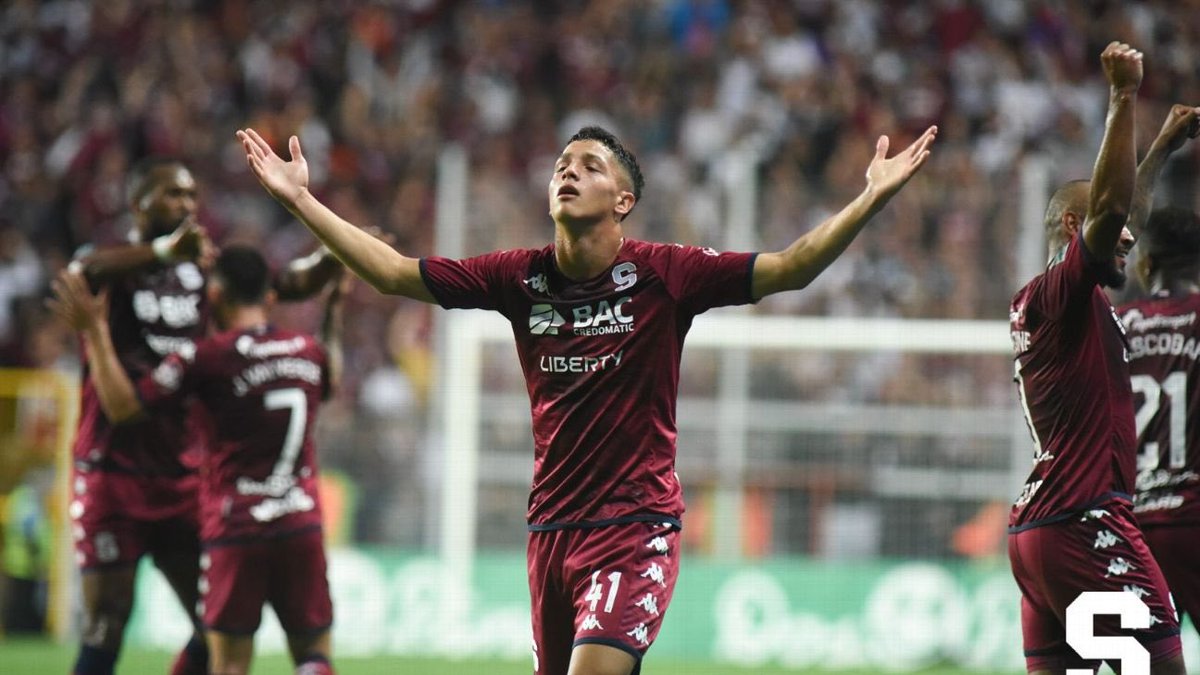 La última vez que un joven en una final fue diferencial, no celebró saques de banda, celebró GOLESSSS