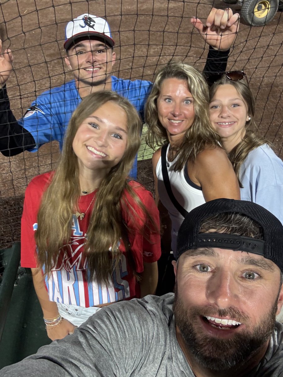 Let’s go Hammerheads