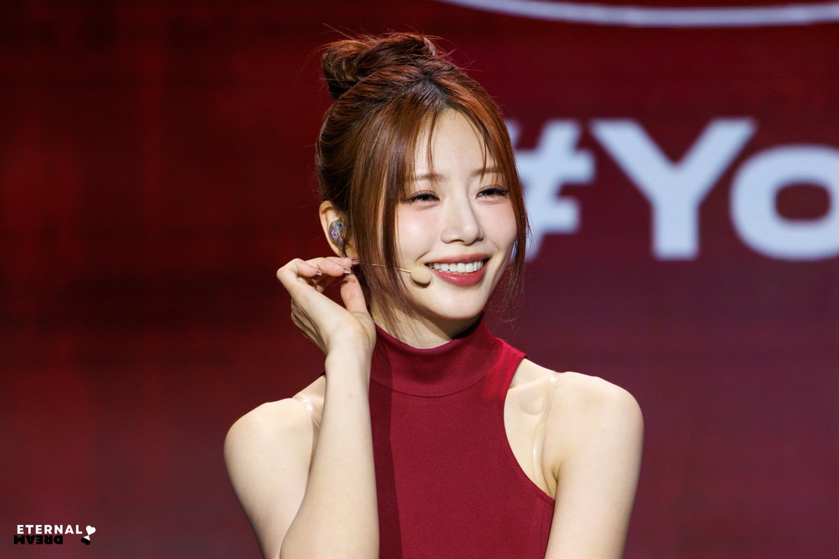 250528 HQ UAU Showcase 

JIU 🥰

#유아유 #UAU
#지유 #JIU
#드림캐쳐 #Dreamcatcher #UAU