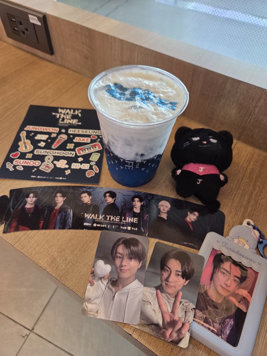 AmpaiwanAmnuay1's tweet photo. ได้มาแล้วจ้า เลือกเป็นโซดานะ💖
#Turtleshop #TurtleCafe #ENHYPEN #엔하이픈 #ENHYPENDrinks https://t.co/4Fj0SZ6b8k