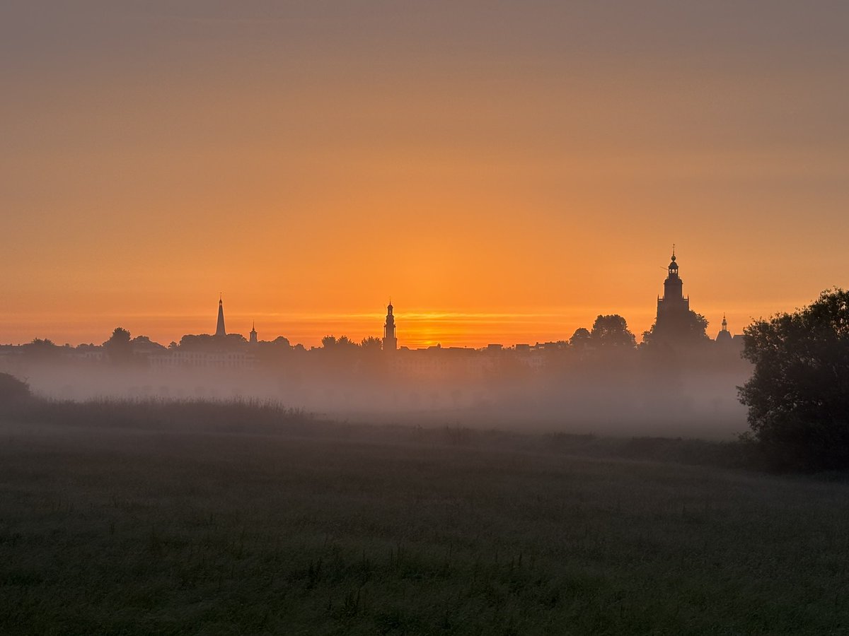 Goedemorgen!

#zutphenonfire #morgenstond #sunrise #zutphen #torenstad