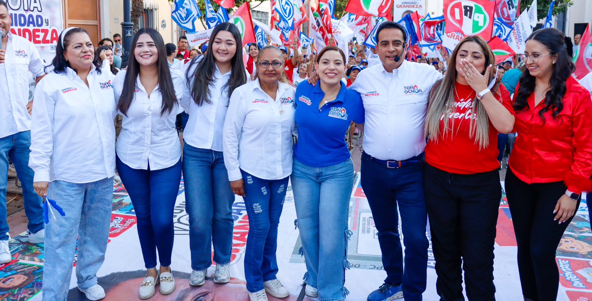 En el corazón del Barrio de Analco se siente la Unidad y la Grandeza. 💙♥️

 ¡Vamos con todo, vamos con Toño!

#UnidadYGrandeza ✨