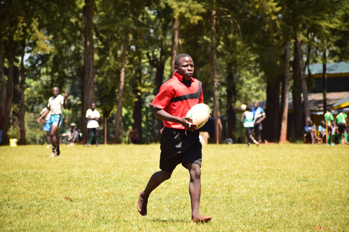 Scrummageafrica's tweet photo. Lack of boots never stopped Idavaga from playing the game they love most—rugby. You truly won our hearts.
#RugbyKe
#ScrummageKatch7s https://t.co/VfcFwVVpPE
