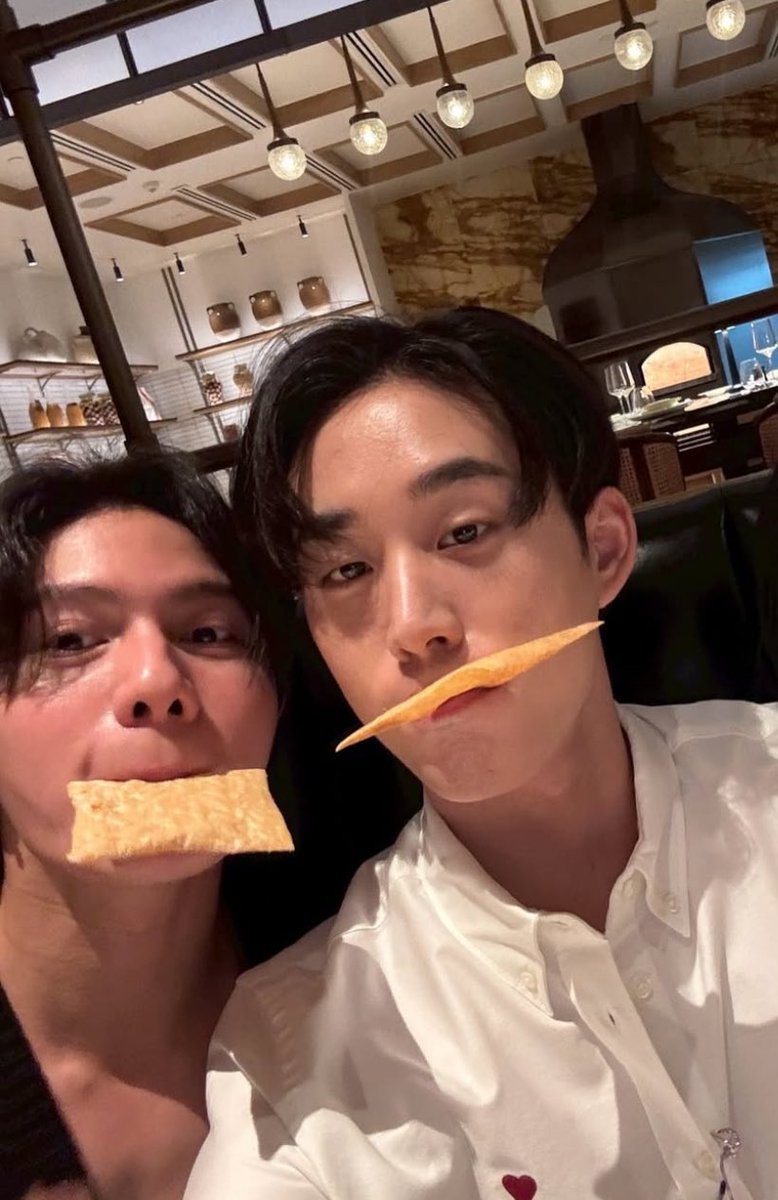 harxeuphoria's tweet photo. williamest with punch 🤏🏻😹

#WilliamEst #วิลเลี่ยมเอส #Punch4EVE https://t.co/Db8bizJOmy