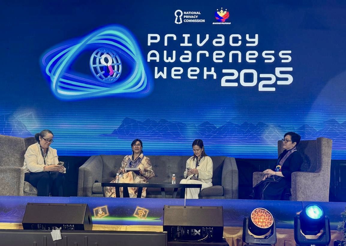 JosefinaRomanV's tweet photo. ➡️Asimismo, participé en el Panel 4, donde abordamos temas como 
🔵El derecho a la privacidad para la participación digital con equidad de género
🔵La privacidad de datos, Inteligencia Artificial, riesgos y activismo de género
3/4 https://t.co/5a9jRK7W9m