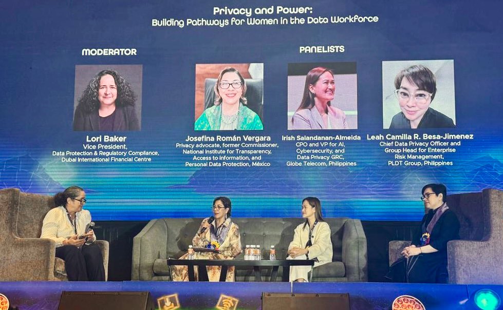 JosefinaRomanV's tweet photo. 🔵El trabajo que realizan los gobiernos, las Organizaciones No Gubernamentales y las empresas para financiar y ampliar la capacitación digital para #mujeres.
4/4 https://t.co/pOOcrs9tj2