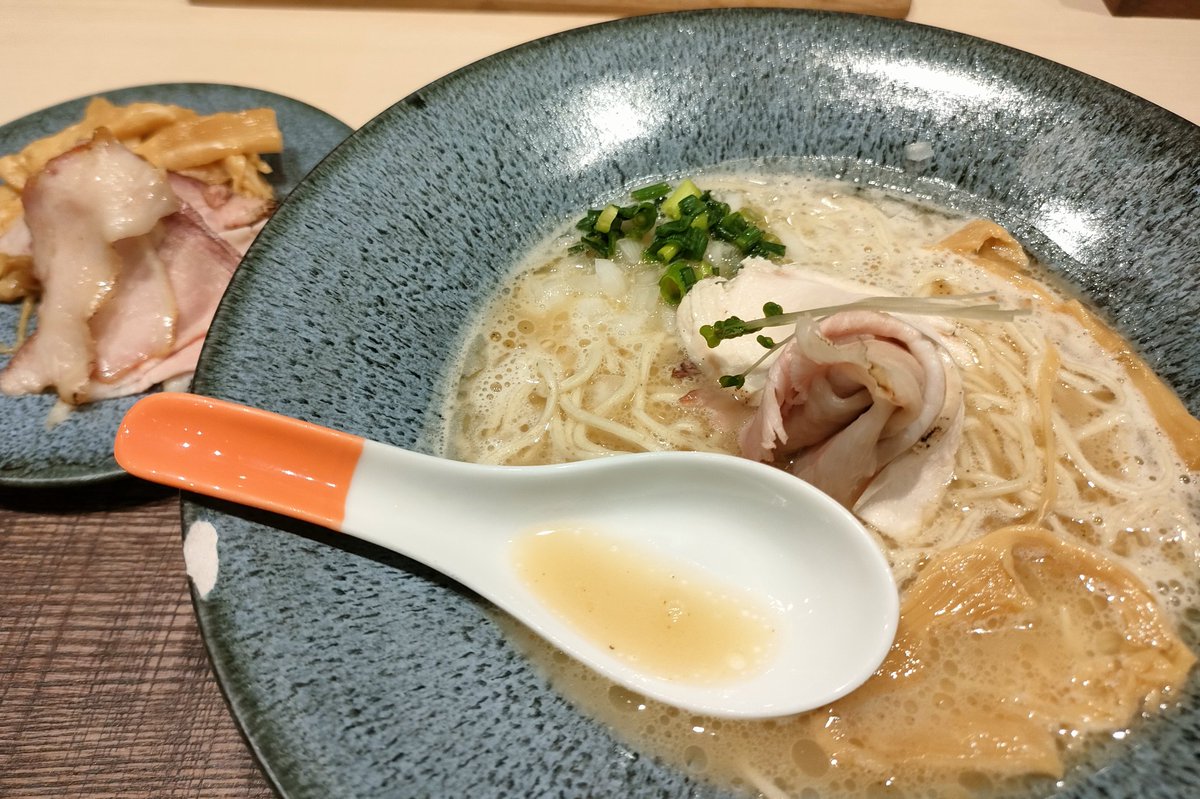 民明書房きたーーー