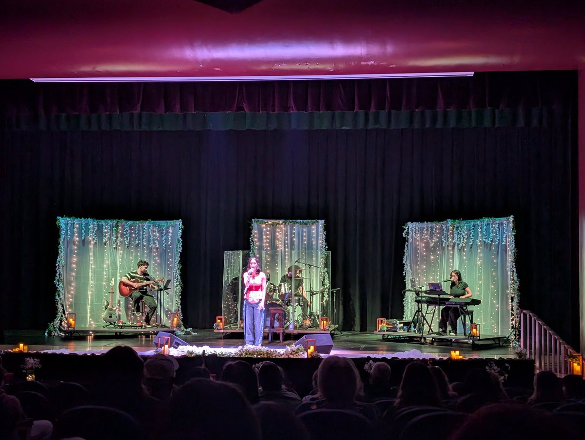 Congratulations to the "Voice of BHS" Recording Arts Competition Winners:

1st Place - Riley Donlon 🥇 
2nd Place - Emma Arriaga 🥈 
3rd Place - Daniel Salvatore 🥉 

Bravo to Mr. Salguero &amp; the Recording Arts Classes on a job well done putting on this year's Competition! 🎤🎶