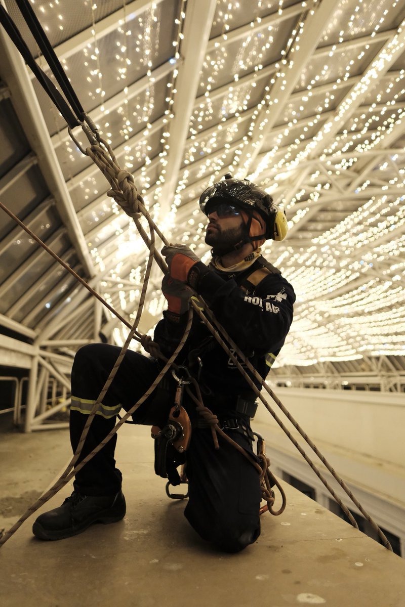 Don’t just work at height.
Perform.

📍 Maltepe,İstanbul
🏗️ Proje: Hilltown Dış Cephe Kontrol 

#ziendustriyel #ropeaccess #art