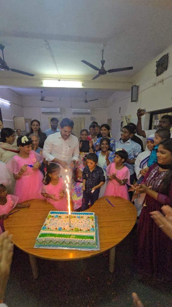 BharathiReddyYS's tweet image. The 100th anniversary celebrations of YS Raja Reddy garu.
#ysrajareddy #YSRCPSM #YSR #YSJagan #100thbirthday