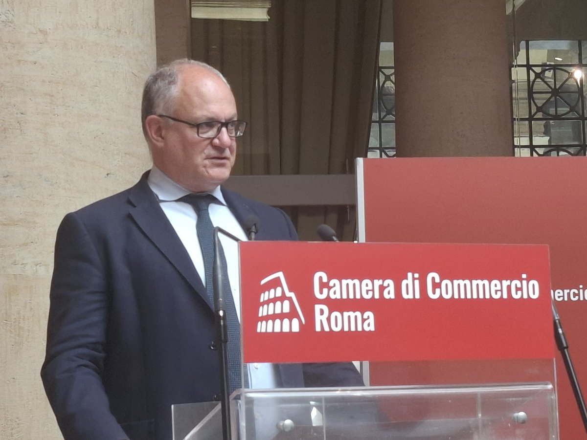 Unioncamere (@unioncamere) on Twitter photo Il Sindaco di #Roma <a href="/gualtierieurope/">Roberto Gualtieri</a> interviene al convegno in <a href="/camcomroma/">Camera di Commercio Roma</a> sottolineando come il declino economico sia stato inevitabilmente riflesso e ampliato nella Capitale: "È stata messa in campo una mole di investimenti senza precedenti, questo processo sta riqualificando Il Sindaco di #Roma <a href="/gualtierieurope/">Roberto Gualtieri</a> interviene al convegno in <a href="/camcomroma/">Camera di Commercio Roma</a> sottolineando come il declino economico sia stato inevitabilmente riflesso e ampliato nella Capitale: "È stata messa in campo una mole di investimenti senza precedenti, questo processo sta riqualificando