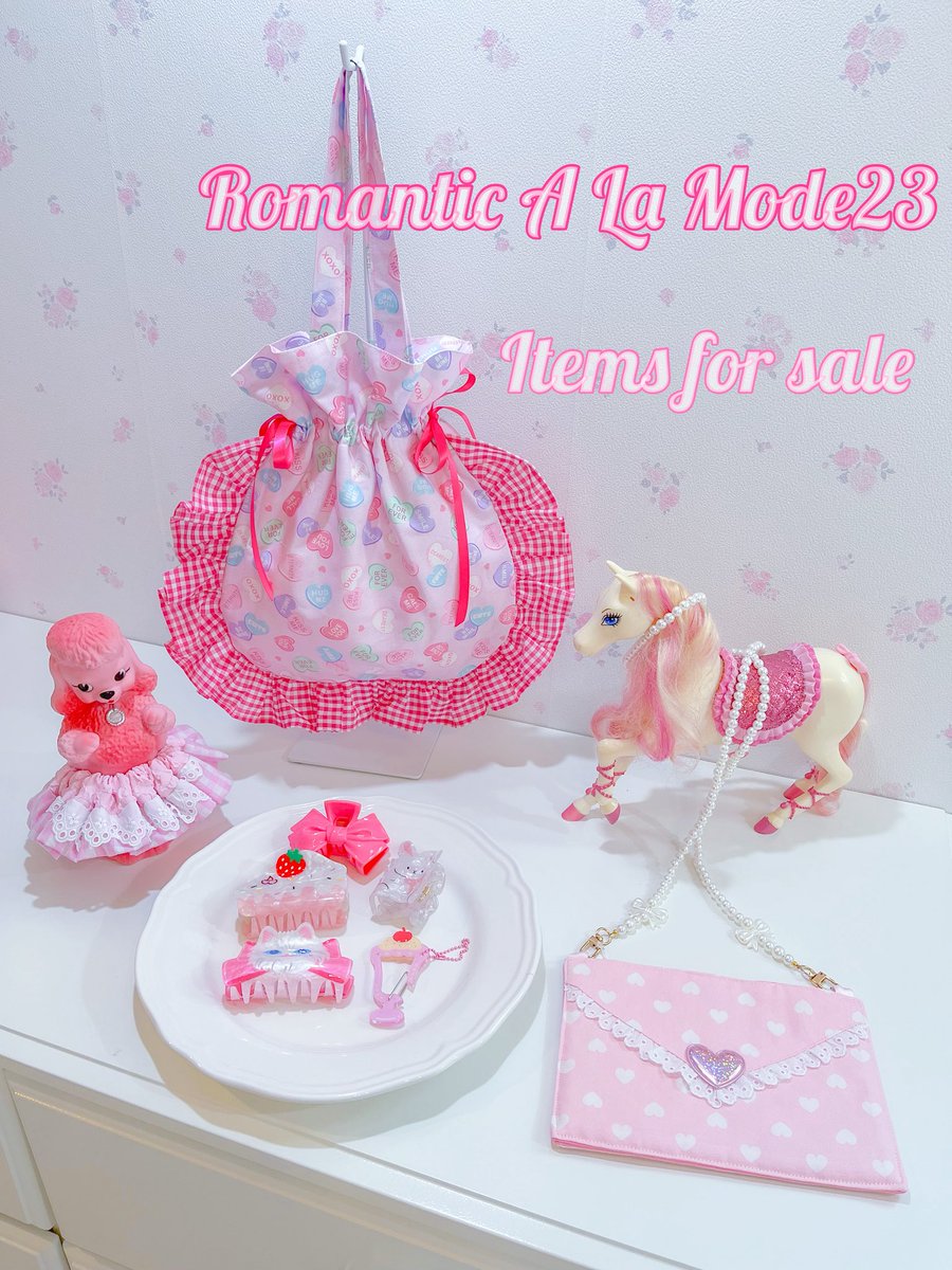Romantic A La Mode23( <a href="/RomanticALaMode/">【公式】5/31(土)大阪開催🎀ゴスロリ系展示即売会&ショー★ロマアラ</a> )
販売アイテム🍓

ハンドメイドのバッグやポシェット、夏に使えるヘアクリップやシュシュも💘

cosmic box→D-15,16

大阪市中央公会堂3階(13:30～19:00)
⚠️入場チケットはこちらから👇
passmarket.yahoo.co.jp/event/show/det…