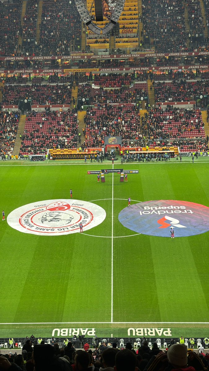 Galatasaray&amp;Başakşehir maçına 9 adet yan yana kombine biletimiz var.  Almak isteyen mesaj yazsın lütfen. #galatasarayvsbaşakşehir #maçbileti #muslera #oshimen #icardi #ramspark #ultraslan #aslantepe #sonmaç #veda #bilet #kombine