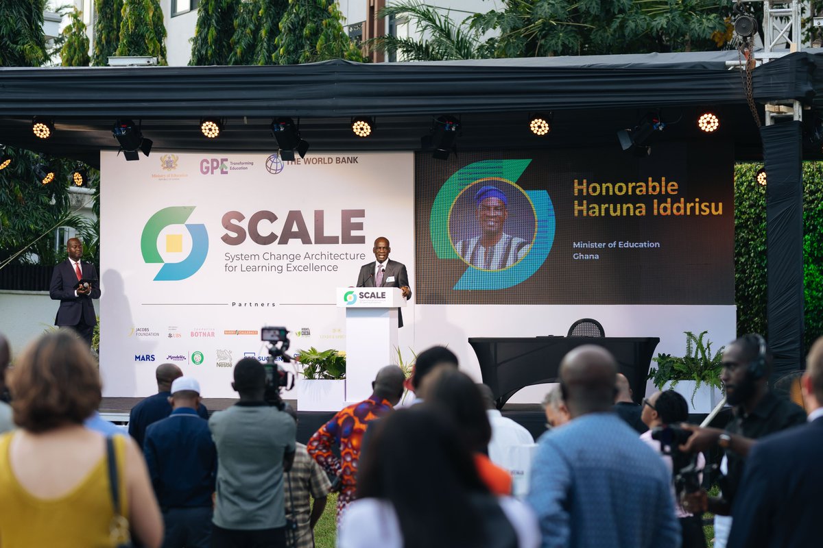 📚 Yesterday in Accra, we joined <a href="/UBS/">UBS</a>, <a href="/FondationBotnar/">Fondation Botnar</a> &amp; 10 cocoa partners in signing the $80M SCALE partnership with the Ghanaian Government, unlocking funding for foundational learning &amp; SDG4 goals.

More 👉 jacobsfoundation.org/the-jacobs-fou…

#Ghana #Education #SCALE #SDG4