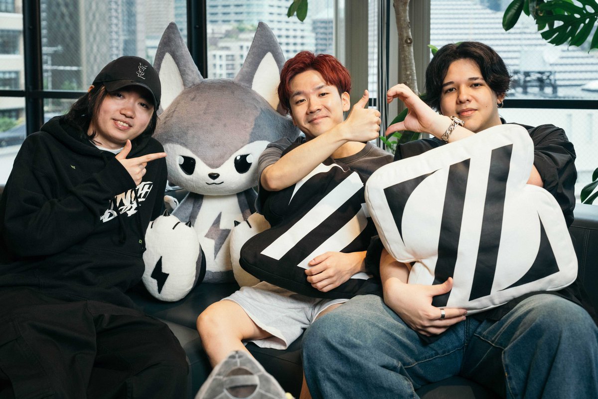 ZETA DIVISION (@zetadivision) on Twitter photo パワフルな師弟コンビに来ていただきました🤝
次回更新をお楽しみに!
<a href="/no960fps/">crow⚡</a> <a href="/Biju_valo/">MRG Biju / びじゅ</a> <a href="/CaedyeuS/">RID Caedye</a>
#THEXQQANDCROWSHOW パワフルな師弟コンビに来ていただきました🤝
次回更新をお楽しみに!
<a href="/no960fps/">crow⚡</a> <a href="/Biju_valo/">MRG Biju / びじゅ</a> <a href="/CaedyeuS/">RID Caedye</a>
#THEXQQANDCROWSHOW