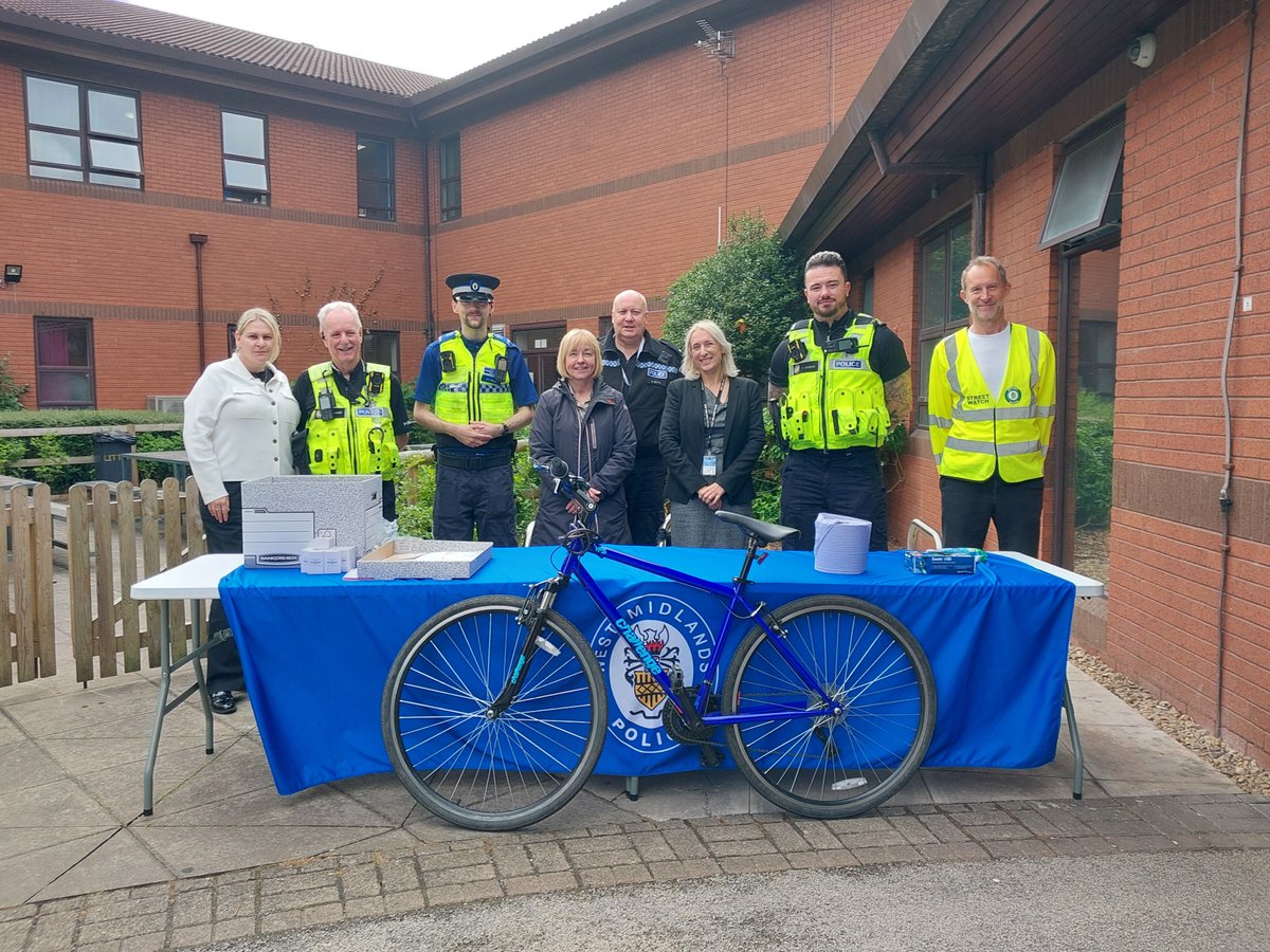 Today between 11am and 1pm, members of Solihull police will be having a free bike marking event at Solihull Hospital, Lode Lane. We recommend registering your bike in case it is stolen. We are by the main entrance.