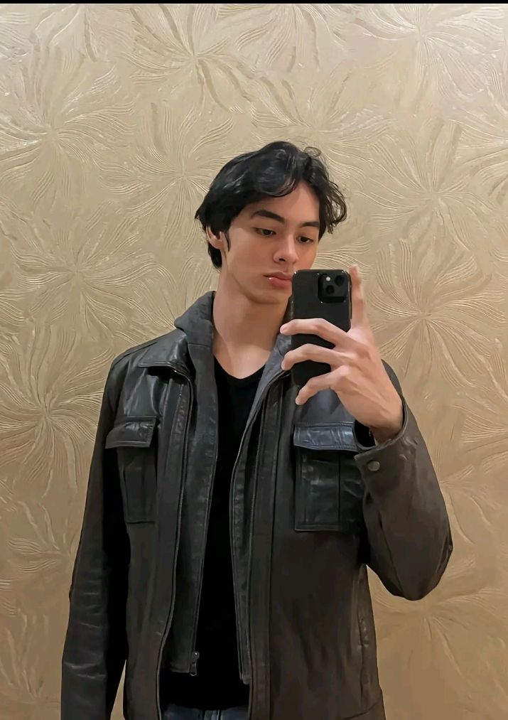 shaquillenna's tweet photo. Nyatanya aku tidak pernah lupa apapun tentang kamu

#fatqeel au

By shaquillenna https://t.co/jutVs2OnGz