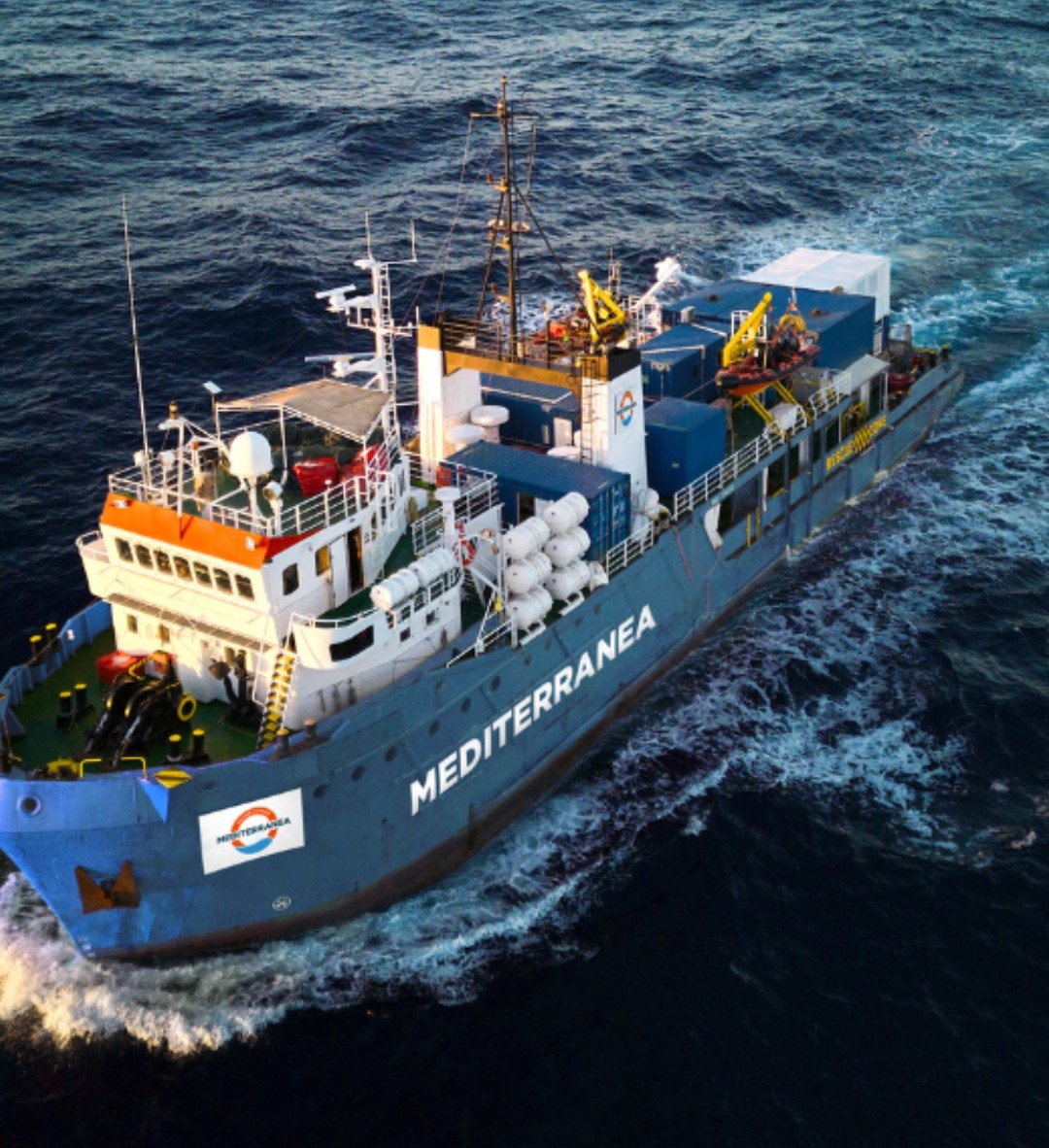 @alarmphone (@alarm_phone) on Twitter photo Solidarity with the 6 members of the Mare Jonio crew of <a href="/RescueMed/">Mediterranea Saving Humans</a>! In September 2020, they intervened against the inhumane confinement of 27 migrant survivors on a cargo ship and brought them to safety.
mediterranearescue.org/en/news/maersk… Solidarity with the 6 members of the Mare Jonio crew of <a href="/RescueMed/">Mediterranea Saving Humans</a>! In September 2020, they intervened against the inhumane confinement of 27 migrant survivors on a cargo ship and brought them to safety.
mediterranearescue.org/en/news/maersk…