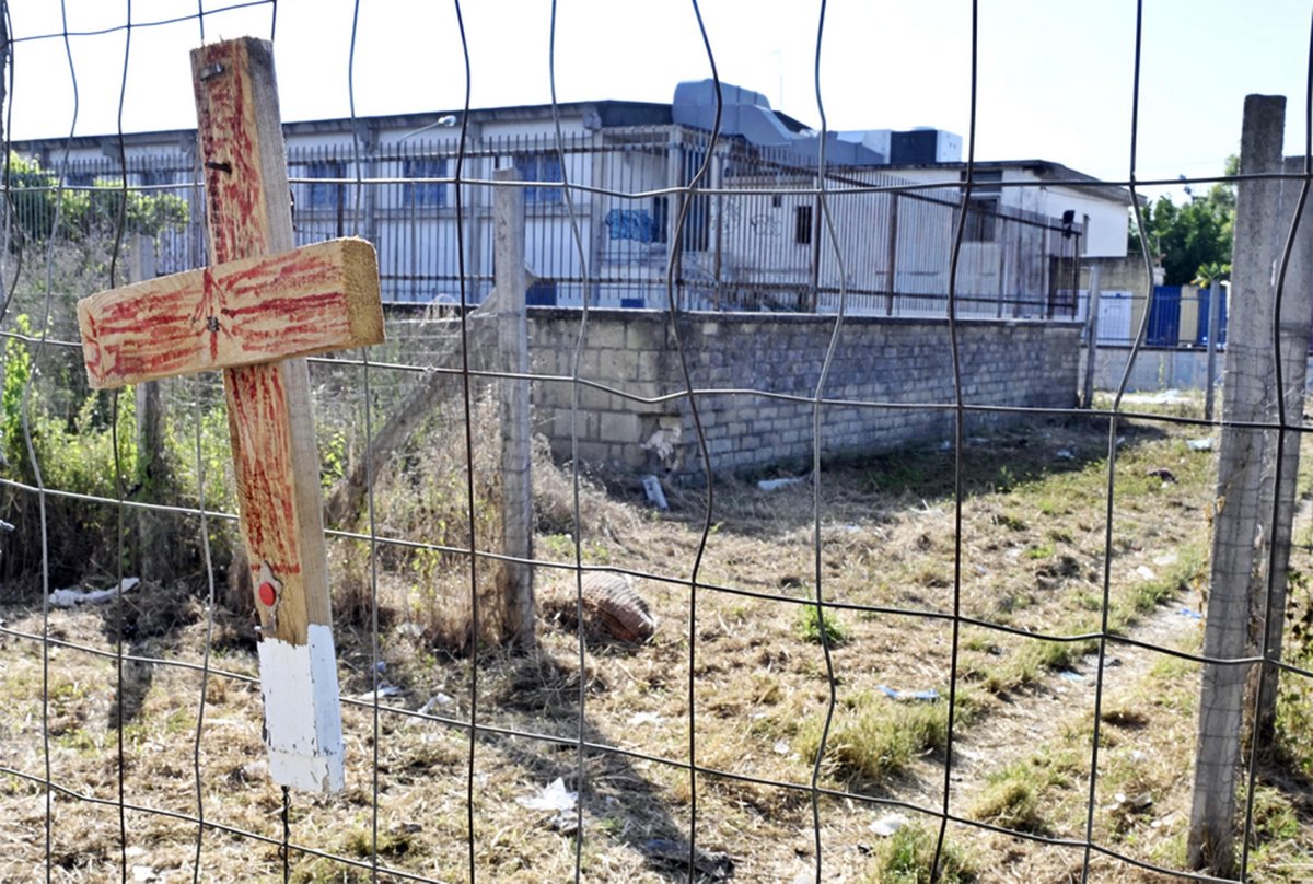 Dopo il femminicidio ad Afragola di Martina Carbonaro,  appena quattordicenne, Tutta la città ne parla interroga avvocati, psicologi, giornalisti e attivisti. Qui tinyurl.com/ycxnf3f6