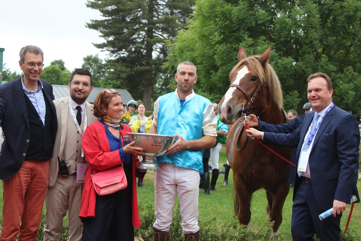 Courses hippiques Anjou-Maine Centre-Ouest (@courseshippamco) on Twitter photo La course mythique des chevaux de traits vient dâavoir lieu aux <a href="/coursesdulion/">Hippodrome du Lion dâAngers</a> !
Cette Ă©dition est remportĂ©e par CADENCE et François M. đđŽ
Une belle maniÚre de présenter ces races de chevaux.
Le reste des festivitĂ©s continuent dĂšs 13h30 avec les poneys ! La course mythique des chevaux de traits vient dâavoir lieu aux <a href="/coursesdulion/">Hippodrome du Lion dâAngers</a> !
Cette Ă©dition est remportĂ©e par CADENCE et François M. đđŽ
Une belle maniÚre de présenter ces races de chevaux.
Le reste des festivités continuent dÚs 13h30 avec les poneys !
