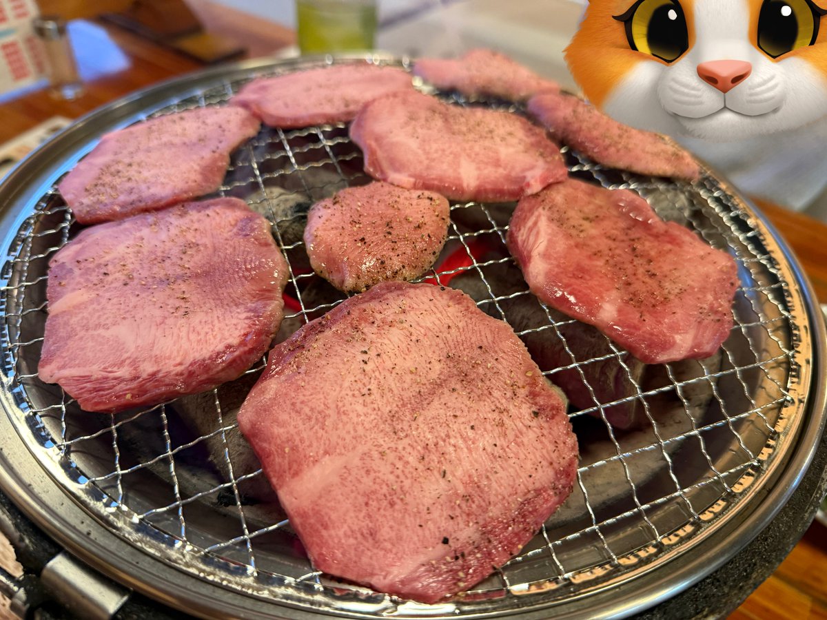 明日はナイトレイン発売日！ということでいつメンで今月2回目の肉会ごちそうしてもらってる〜！🙏🏻😍💕あすかはお留守番してくれてるから土日はあすかのナイトレイン付きっきりでお供するぞ✊🏻🎮✨