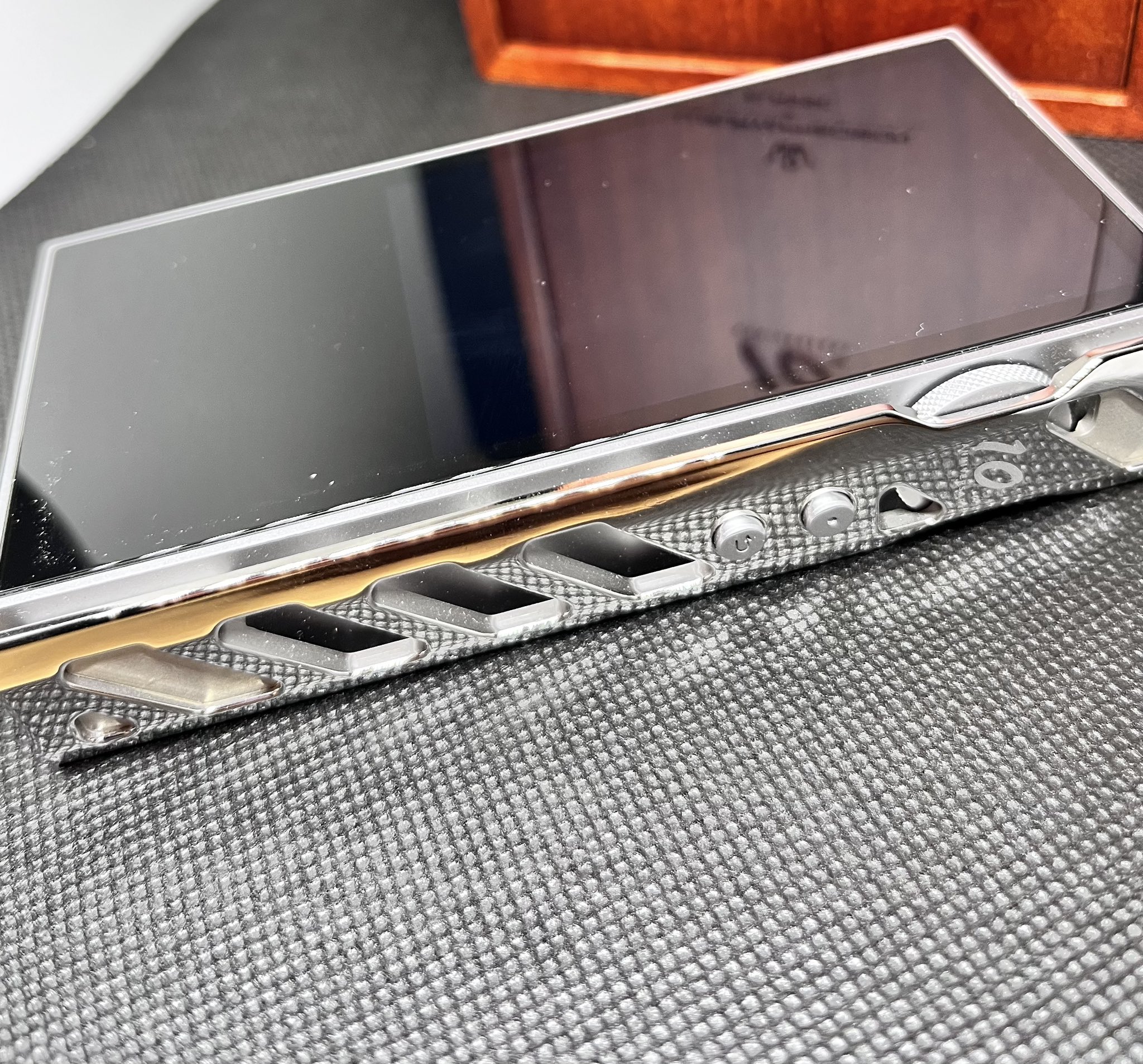 P6PRO 10th Anniversary 銀灰